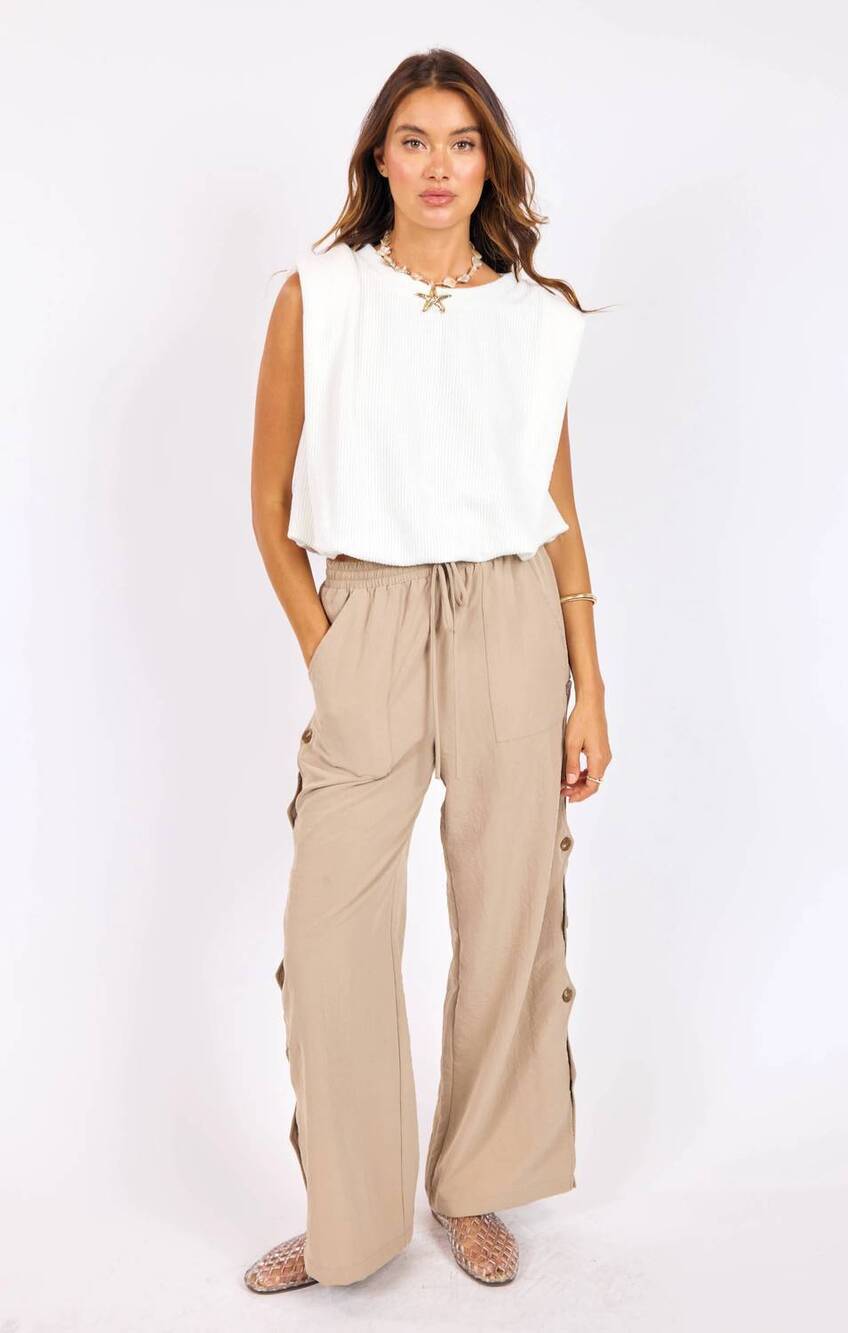 NEW SADIE & SAGE natural roots button pants in khaki